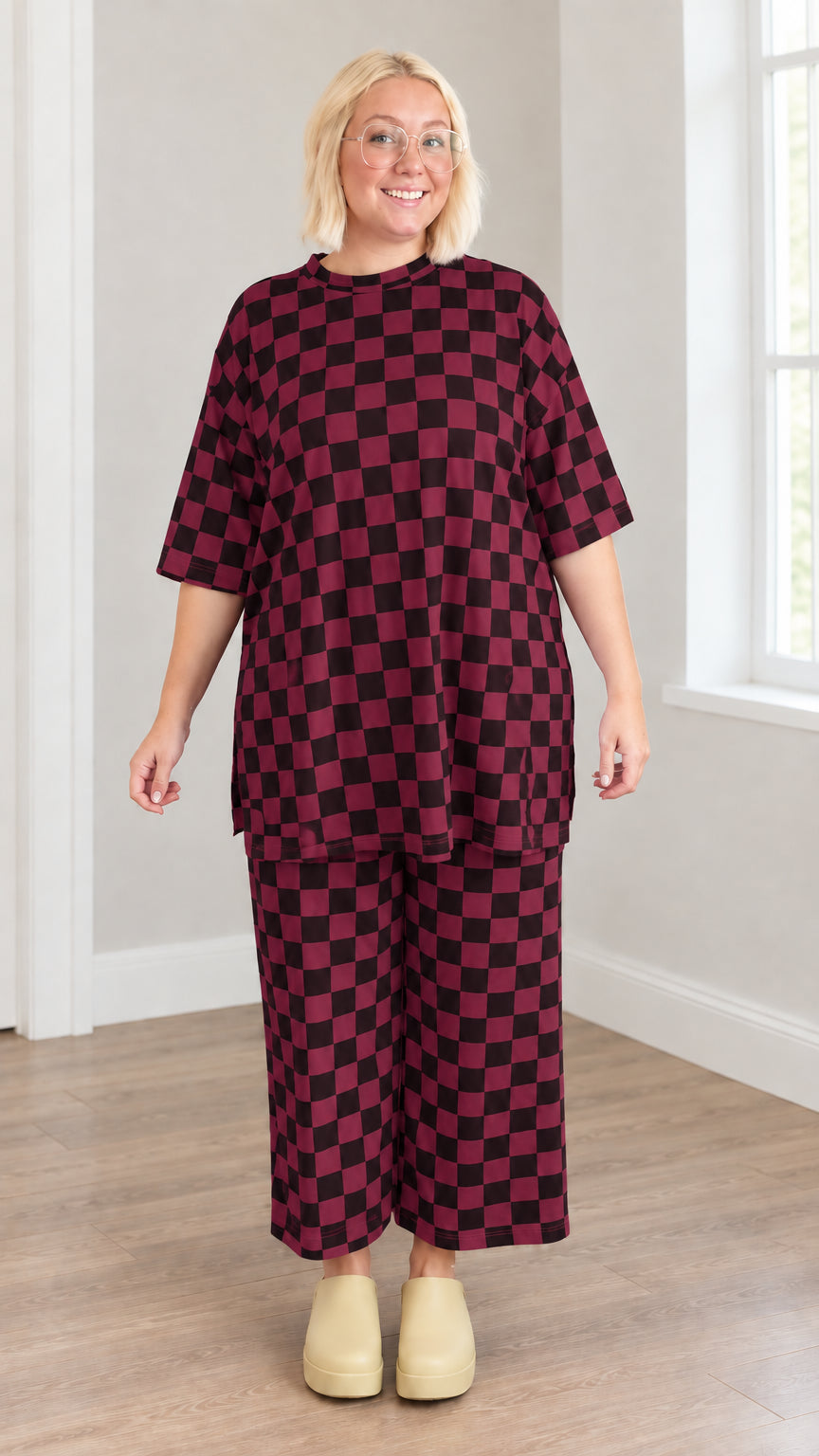 Burgundy and black checkered two-piece tunic and wide-leg crop pants set